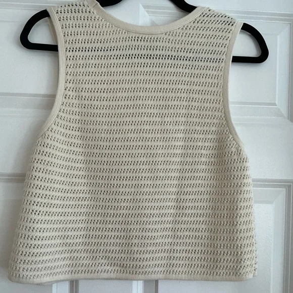 Everlane Cream Sleeveless Knit Top- size Medium - Picture 3 of 6